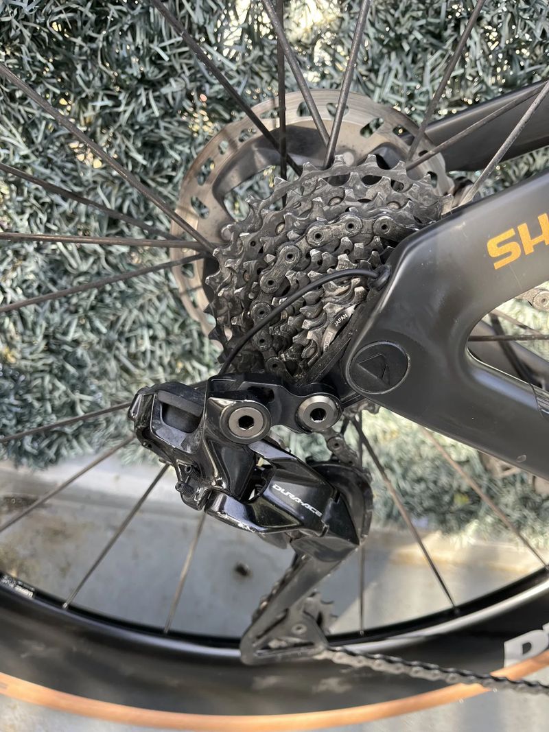 Canyon Aeroad CFR Disc Shimano Dura-Ace Di2