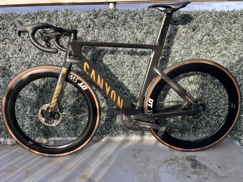 Canyon Aeroad CFR Disc Shimano Dura-Ace Di2