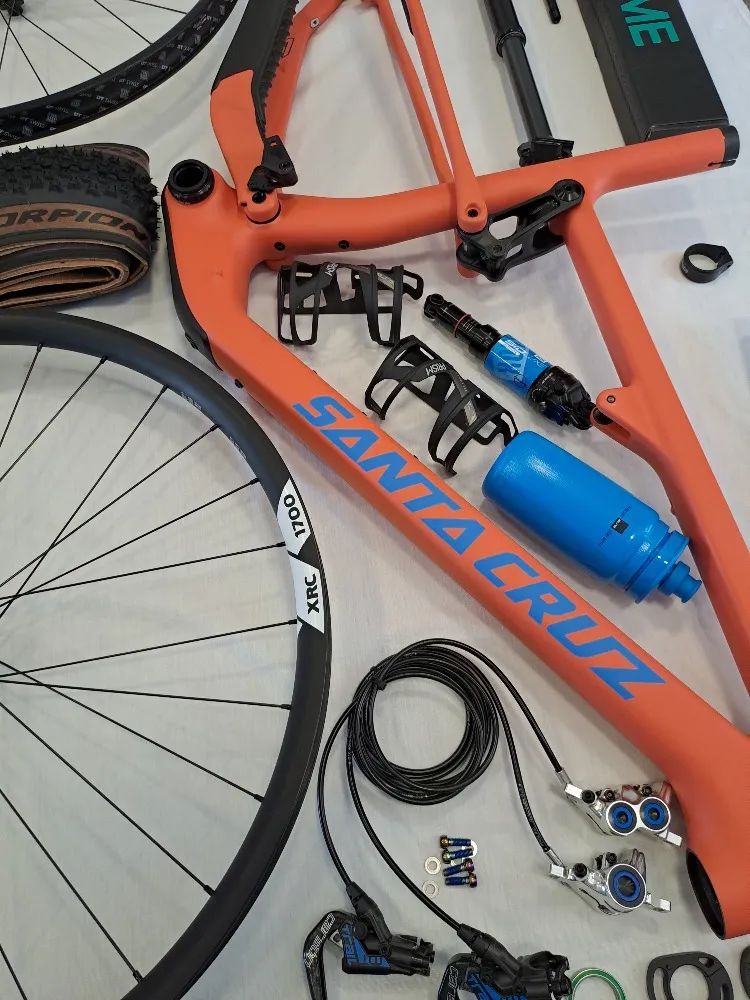 Zánovní rámová Sada Santa Cruz Blur C velikost XL + vidlice Rock Shox Ultimate 35 + tlumič select +