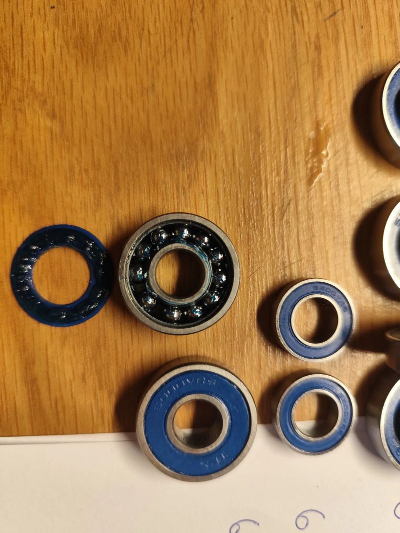 Ložiska do zadní stavby Propain tyee 2017