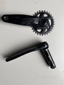 SRAM GX Eagle, DUB, slitinový převodník 30 zubů, Boost, délka 170 mm.