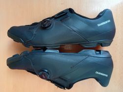Tretry Shimano SH - XC 300 MG + PEDÁLY PD - ME 700