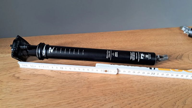 Teleskopická sedlovka 30,9 FOX KS DTswiss RACEFACE E13 PRO