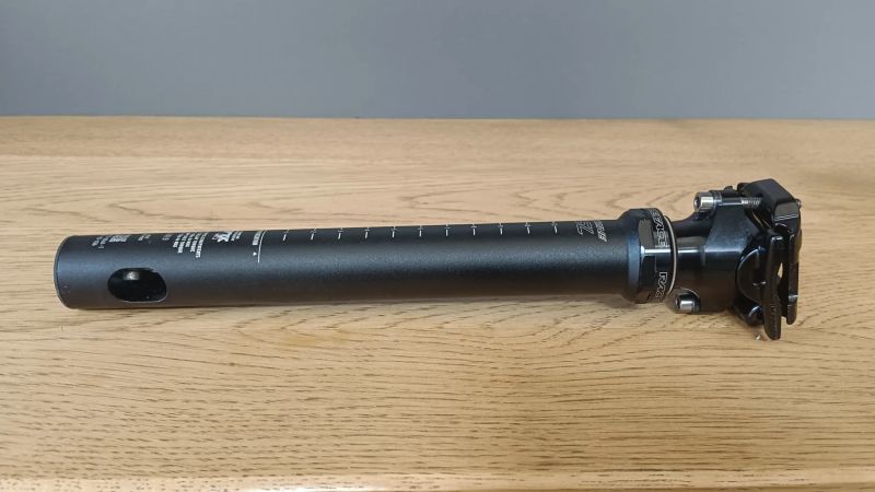 Teleskopická sedlovka 30,9 FOX KS DTswiss RACEFACE E13 PRO