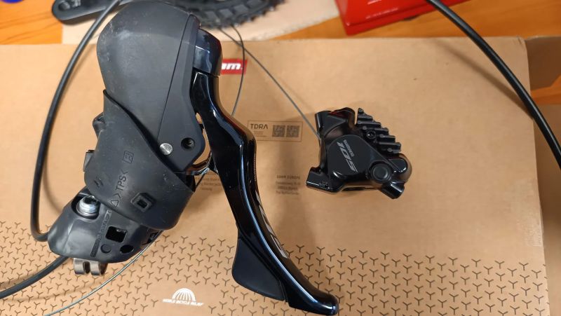 Silniční sada Shimano 105 R7100 2x12, kompletní