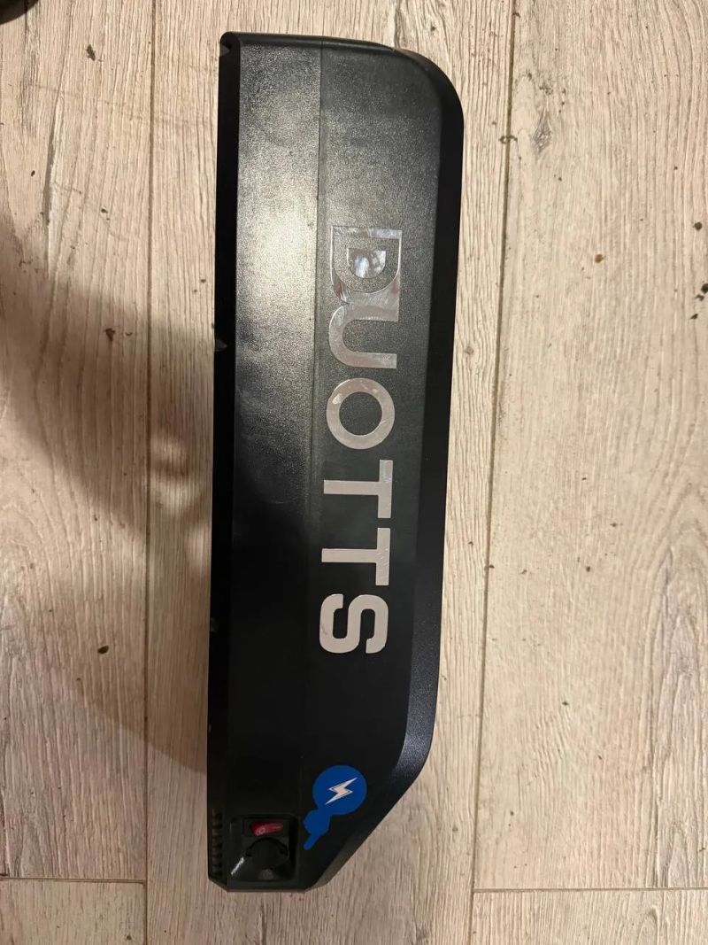 Baterie s nabíječkou Duotts C29 V48