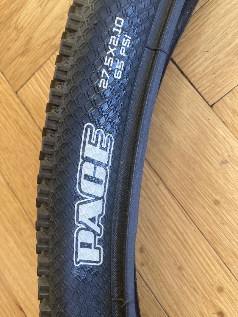 MTB plášť Maxxis PACE 27,5 x 2,1