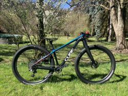 Cube Elite C:62 carbon 27,5 vel XS, 6,9 kg