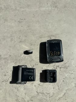 Cyklocomputer Cateye Velo Wireless – málo používaný