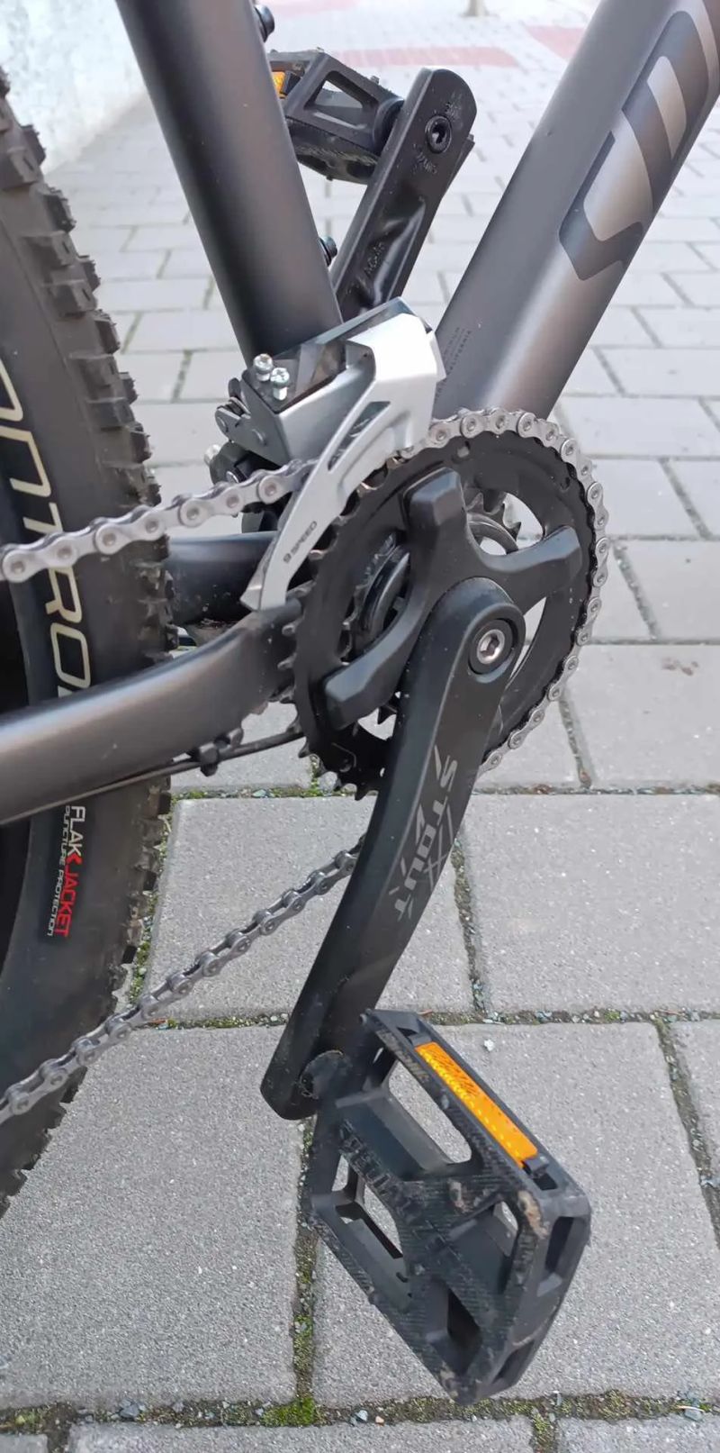 Horské kolo Specialized Rockhopper Comp 27,5"