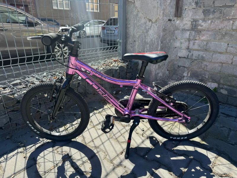 Dětské ultralehké kolo Core Nipper 16"