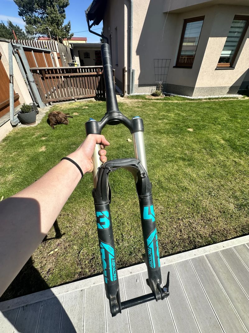 Vidlice fox float performance 