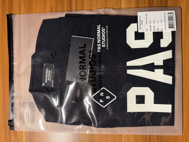 Dresy Pas Normal Studios