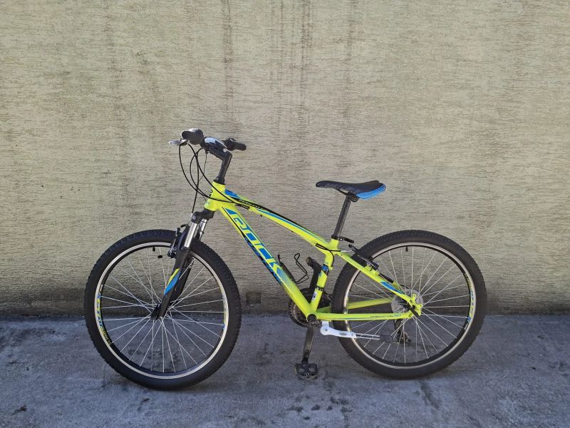 Rock Machine Manhattan