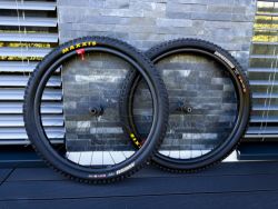 Santa Cruz Reserve 30 29” karbonová kola