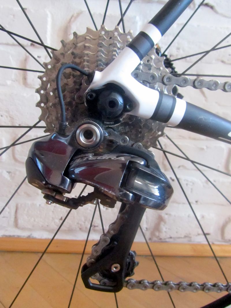 CANNONDALE SYNAPSE HI-MOD na Shimano ULTEGRA Di2.56 cm. ZÁNOVNÍ. PC 150.000 Kč