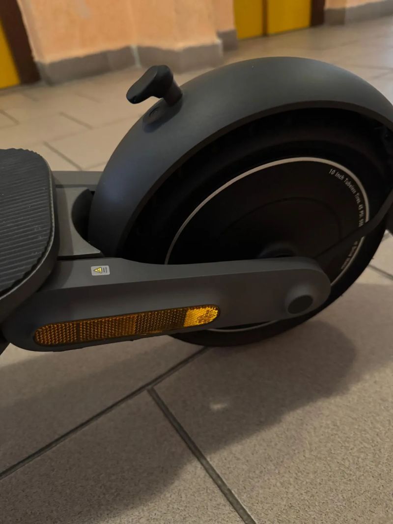 Prodám elektrickou koloběžu Xiaomi Electric Scooter 4 Ultra EU