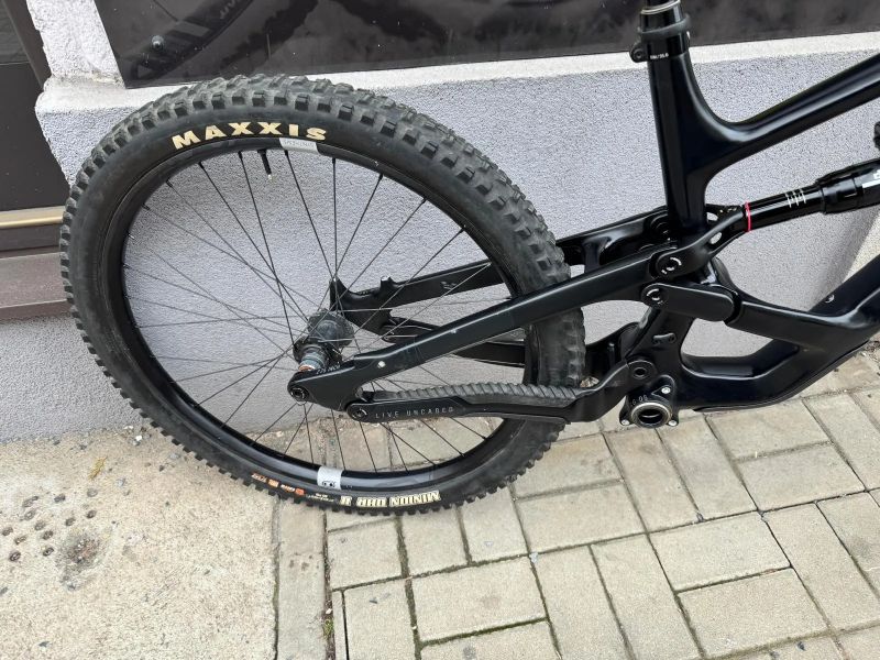 YT Industries capra CF Mullet core 3