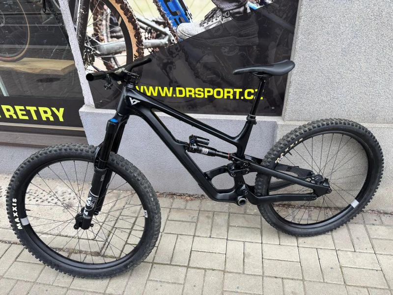 YT Industries capra CF Mullet core 3