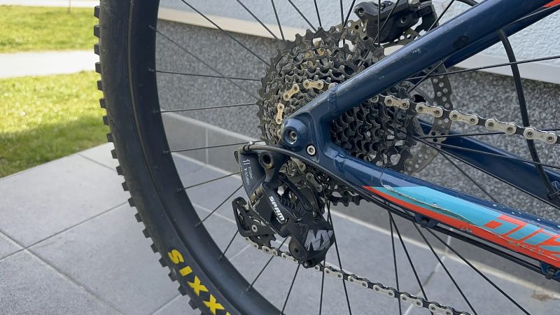 Horské kolo Rock Machine Blizz 50 27,5”, M