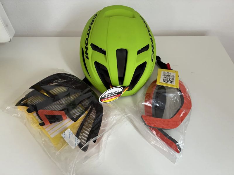 Helma Cratoni C-Pro lime rubber 