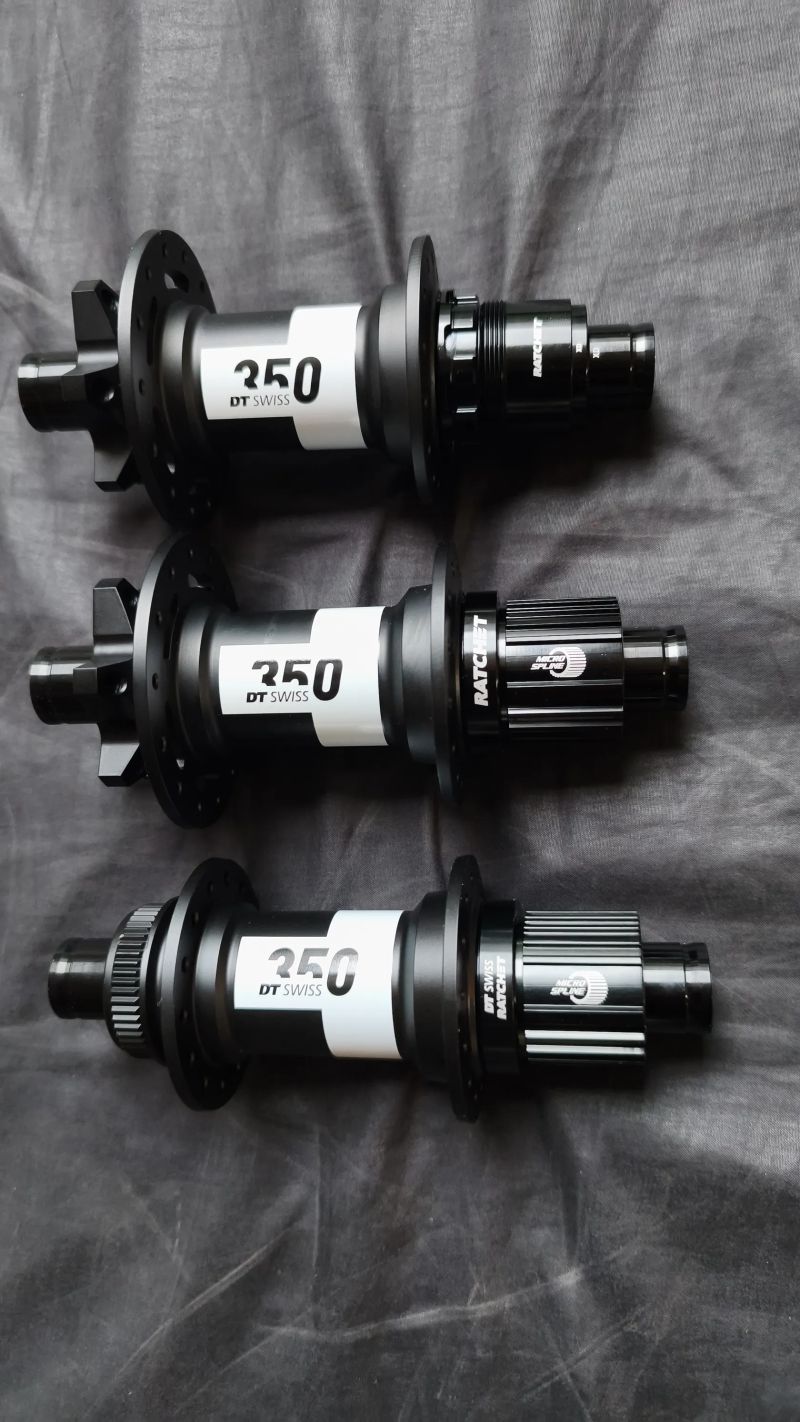 DT Swiss 350 148x12 boost 28 děr 36t ratchet XD, MicroSpline