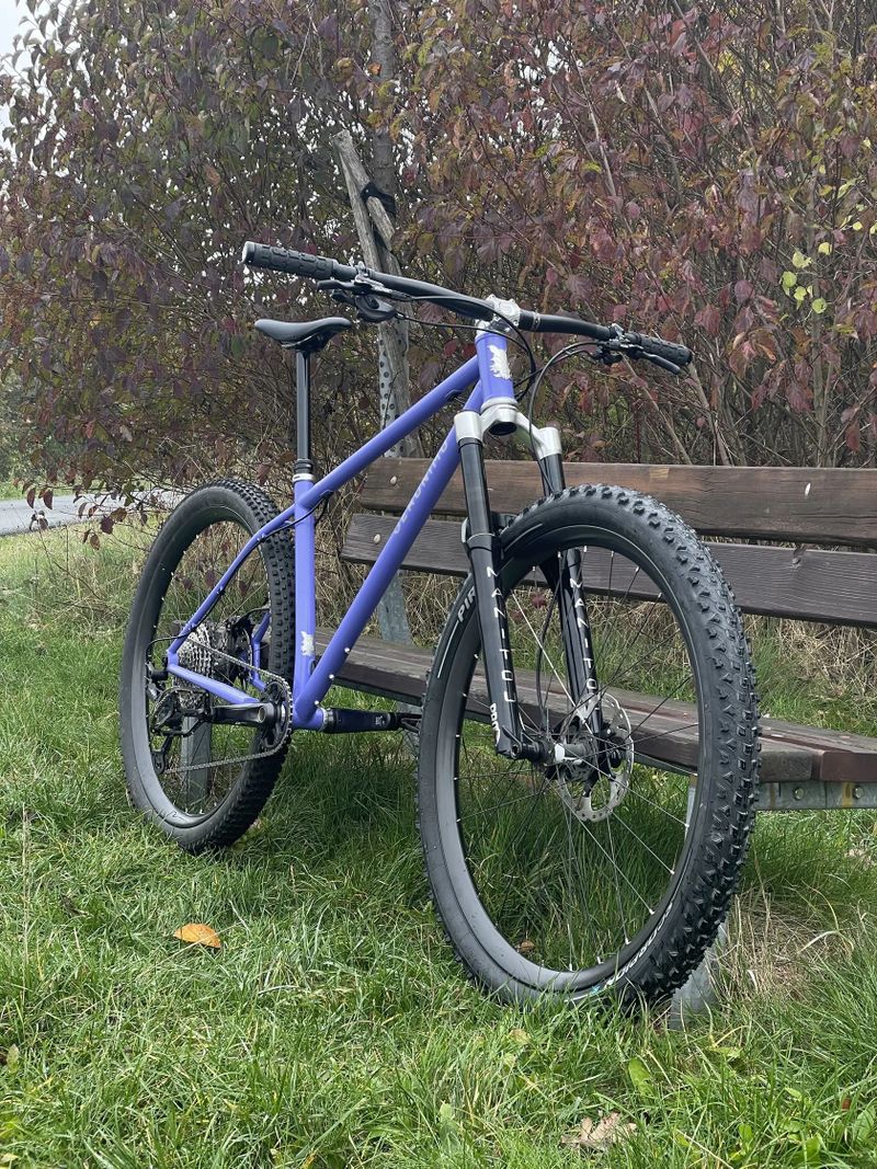 Nordest Britango 3 nebo Jeronimo Txabardo + karbonová kola, OneUp, Pike Ultimate, Shimano XT