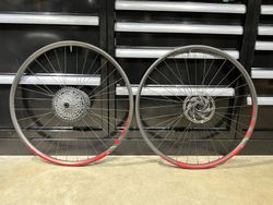 Gravel karbonové kola ROVAL SL + kazeta FORCE a kotouče SRAM 