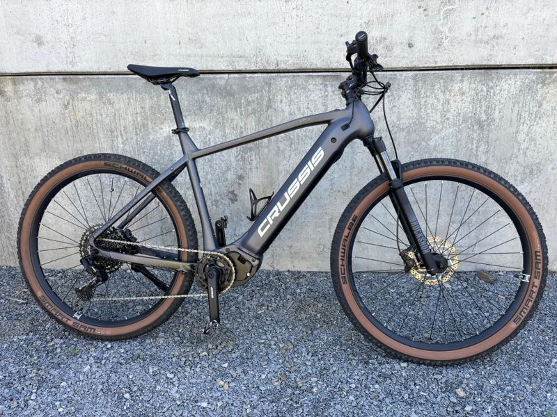 CRUSSIS ONE-LARGO 9.10 900 WH 2025