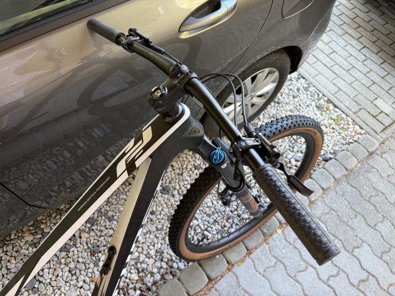 Ghost Lector Pro, nové, model 2025, za 50% maloobchodní ceny