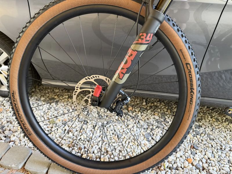 Ghost Lector Pro, nové, model 2025, za 50% maloobchodní ceny