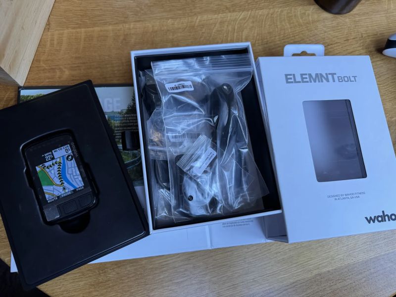 Wahoo Elemnt Bolt V2 cyklopočítač