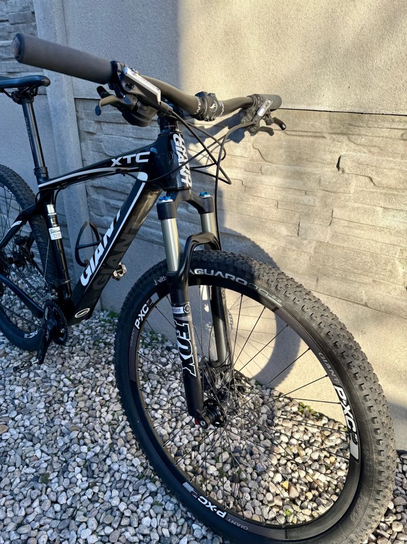 Karbonový Giant XTC 