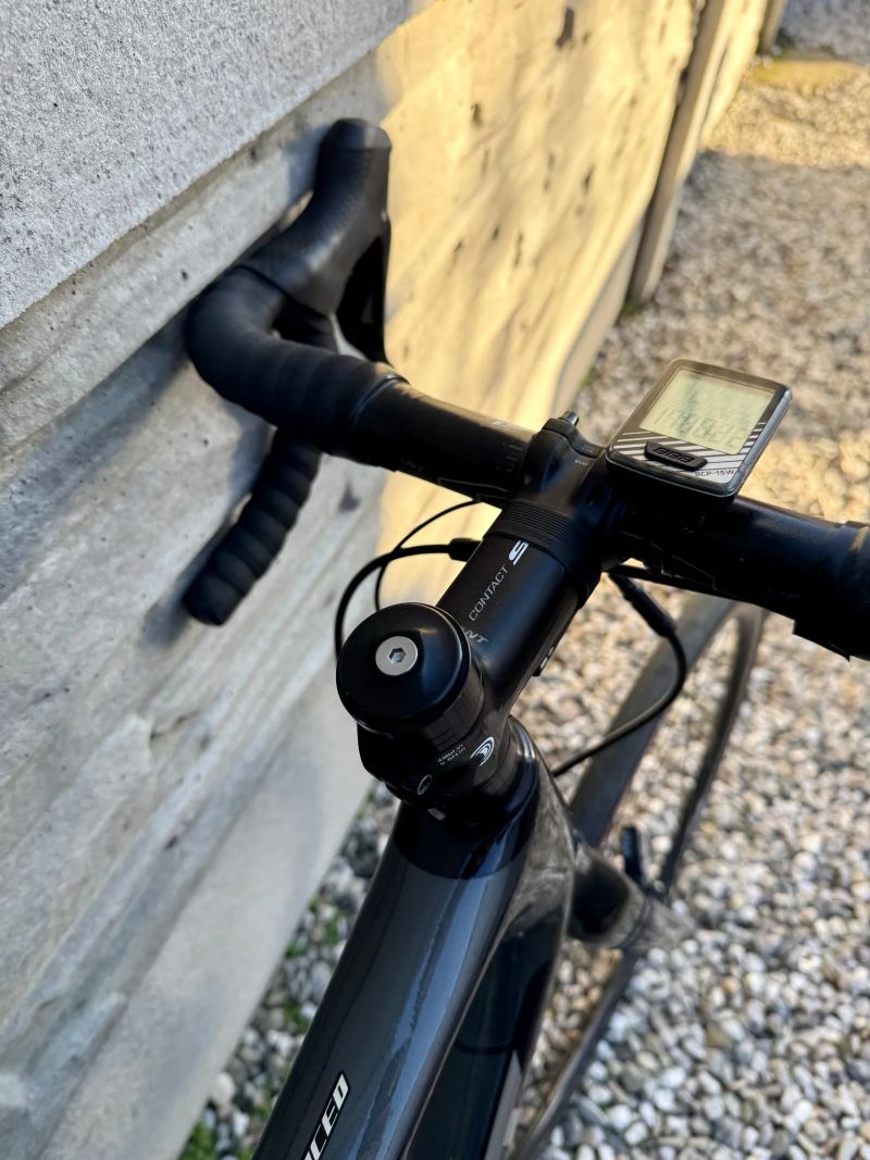 Silniční karbonové Giant Defy Advanced Pro 0 vel. M/L