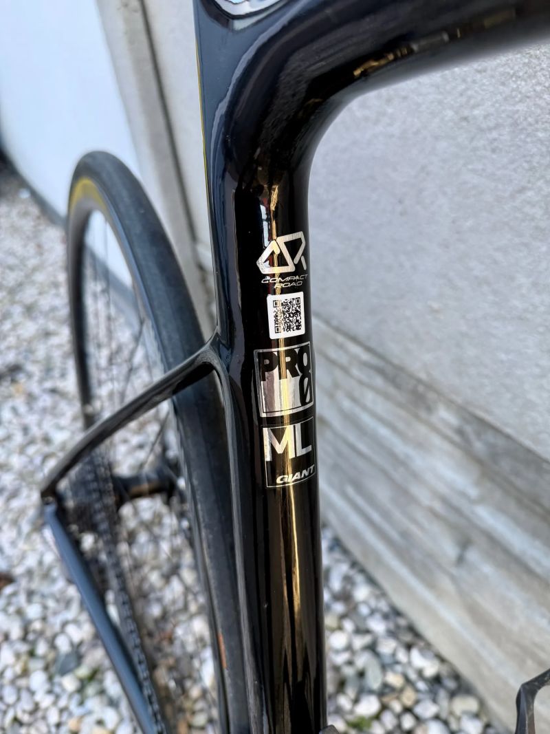 Silniční karbonové Giant Defy Advanced Pro 0 vel. M/L