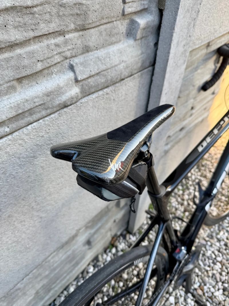 Silniční karbonové Giant Defy Advanced Pro 0 vel. M/L