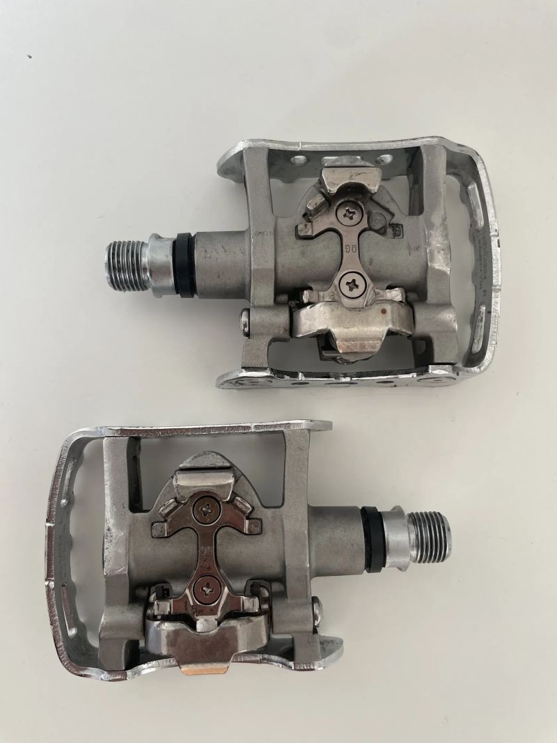 Shimano pedály