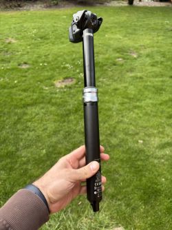 Teleskopická sedlovka Rock Shox Reverb AXS 125