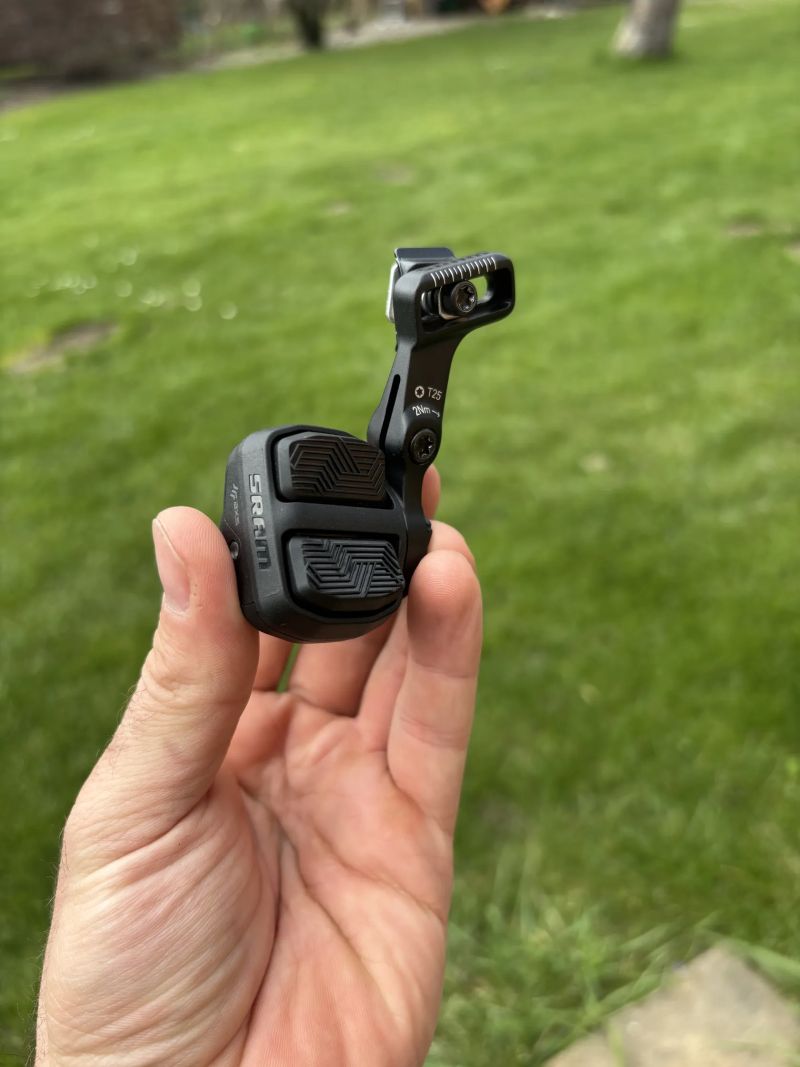 Teleskopická sedlovka Rock Shox Reverb AXS 125