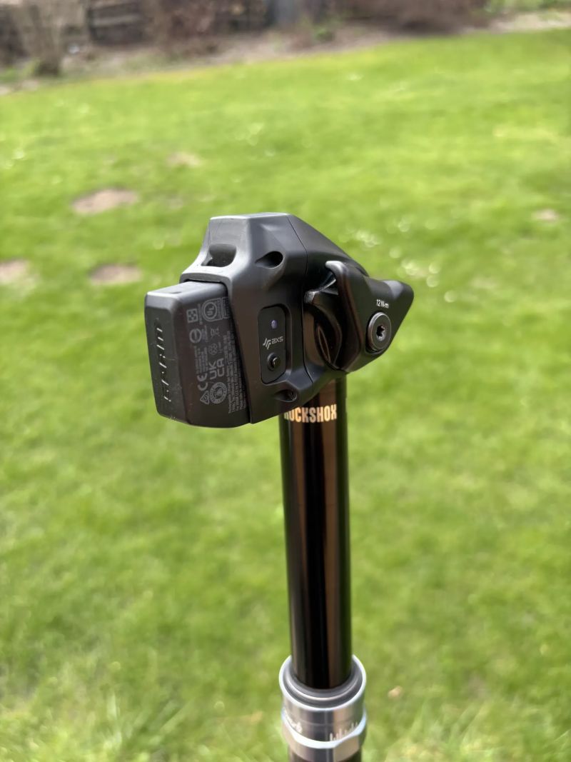 Teleskopická sedlovka Rock Shox Reverb AXS 125