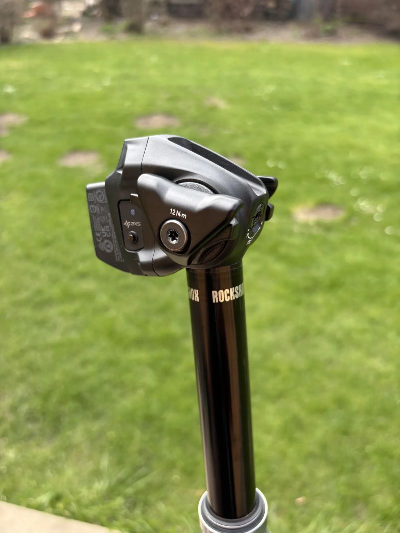 Teleskopická sedlovka Rock Shox Reverb AXS 125