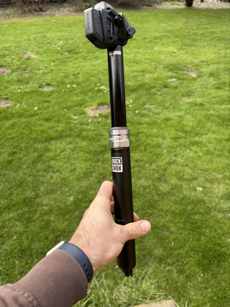 Teleskopická sedlovka Rock Shox Reverb AXS 125