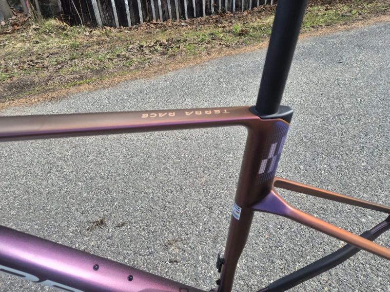 Gravel/ silniční rám Orbea Terra Race OMX