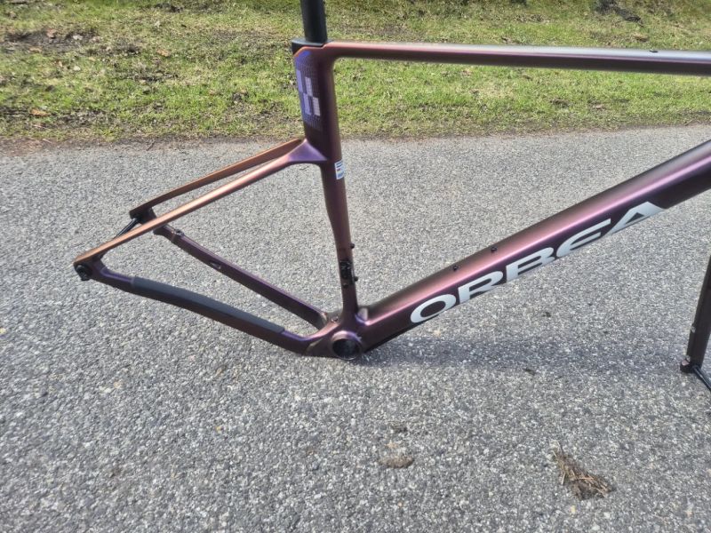 Gravel/ silniční rám Orbea Terra Race OMX