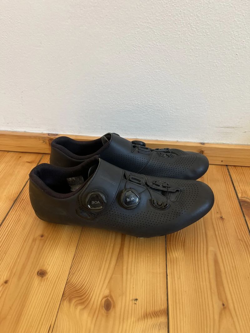 Shimano tretry silniční XC7 černé