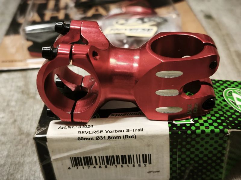 představce HOPE Renthal Crankbrothers RACEFACE Syncros REVE