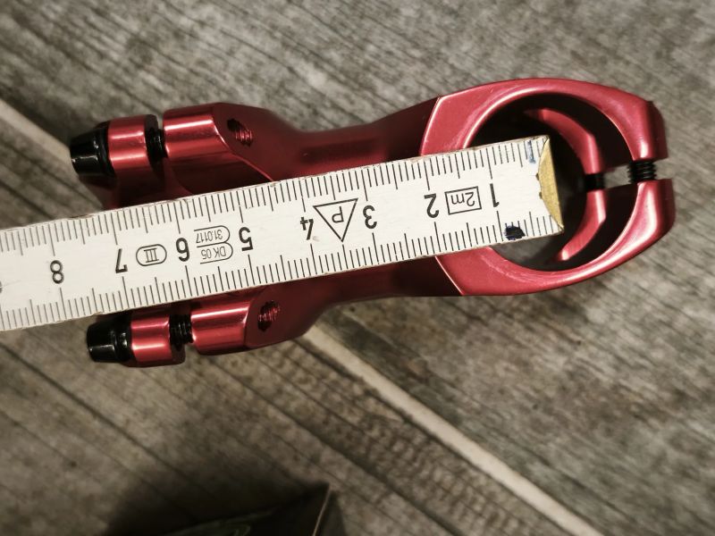 představce HOPE Renthal Crankbrothers RACEFACE Syncros REVE