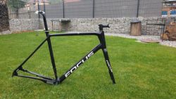 FOCUS PARALINE rámová sada