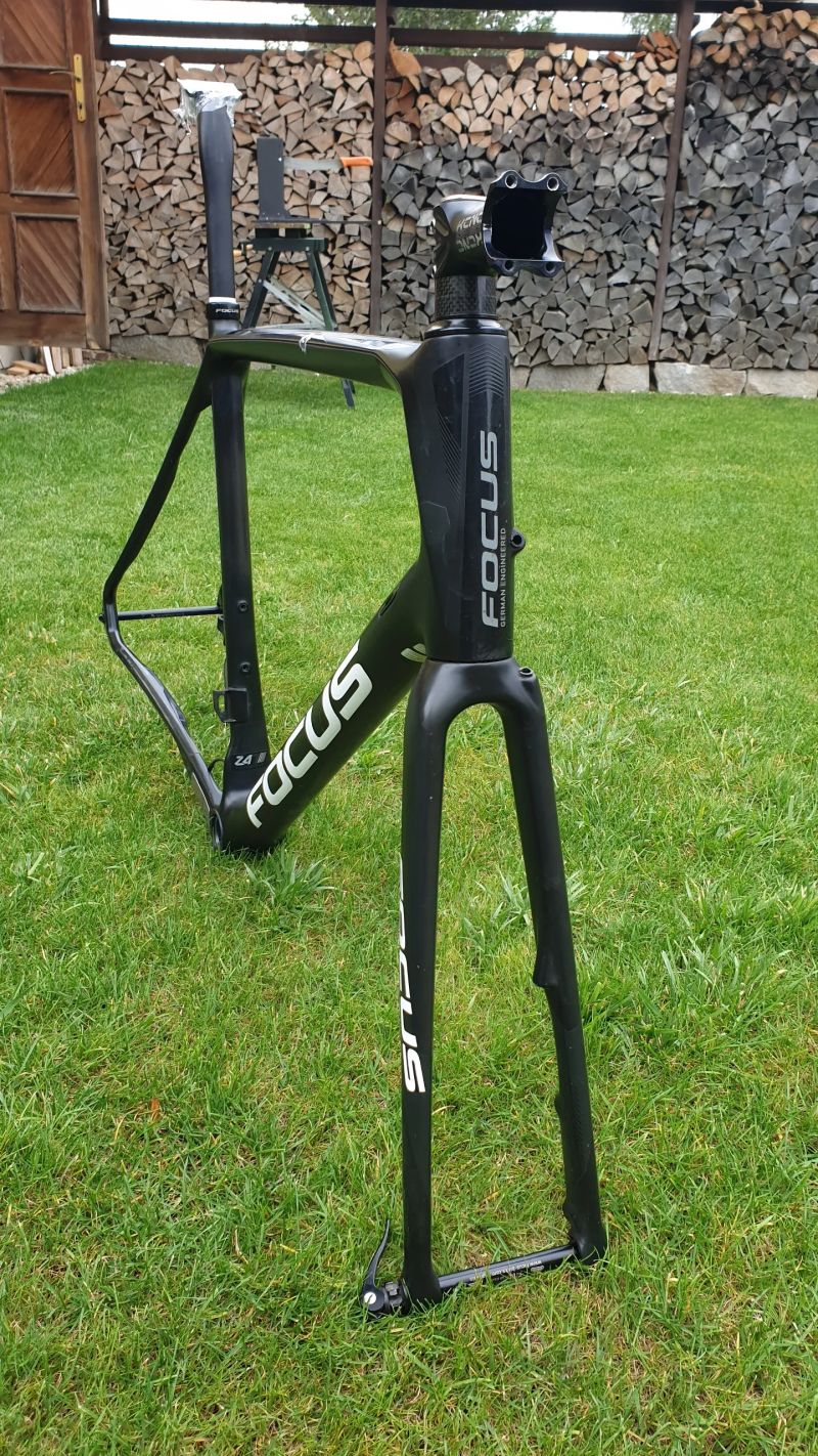 FOCUS PARALINE rámová sada