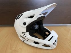 Nová, nikdy nepoužitá integrální helma O’neal SL1 Crest